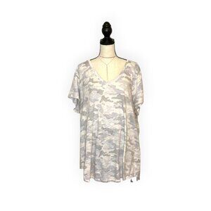 Torrid Short Sleeve Vneck Camo Tshirt